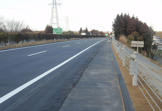 Illustration for article titled Japan fixed this quake-damaged road in just six days